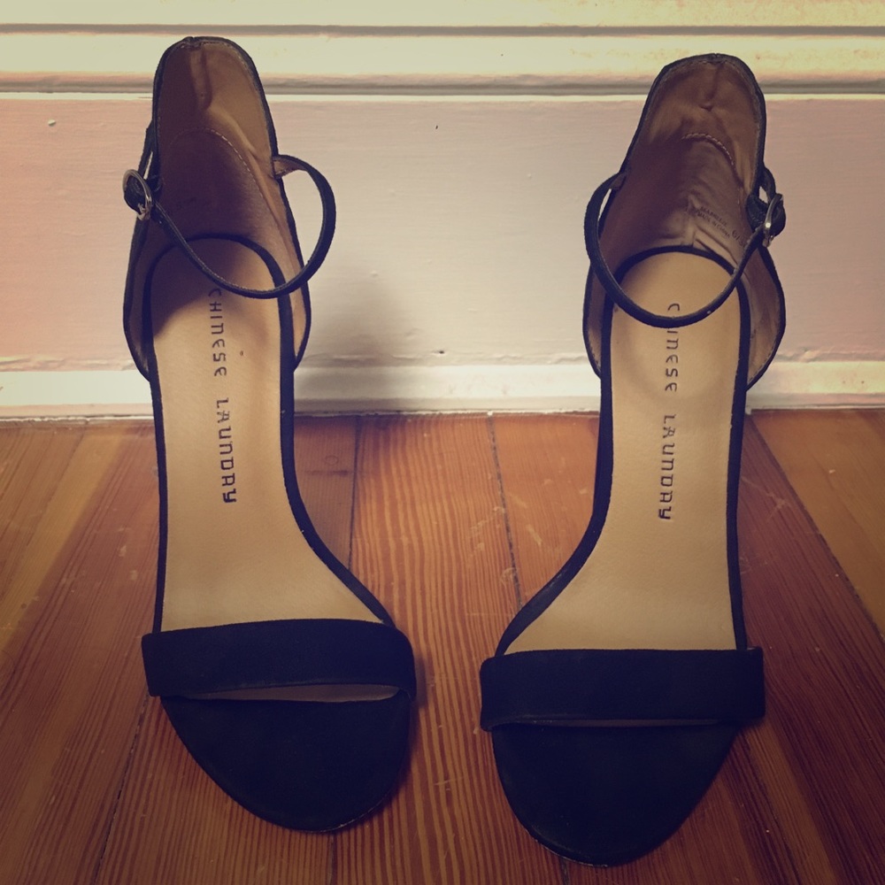 Chinese Laundry black strapped heels